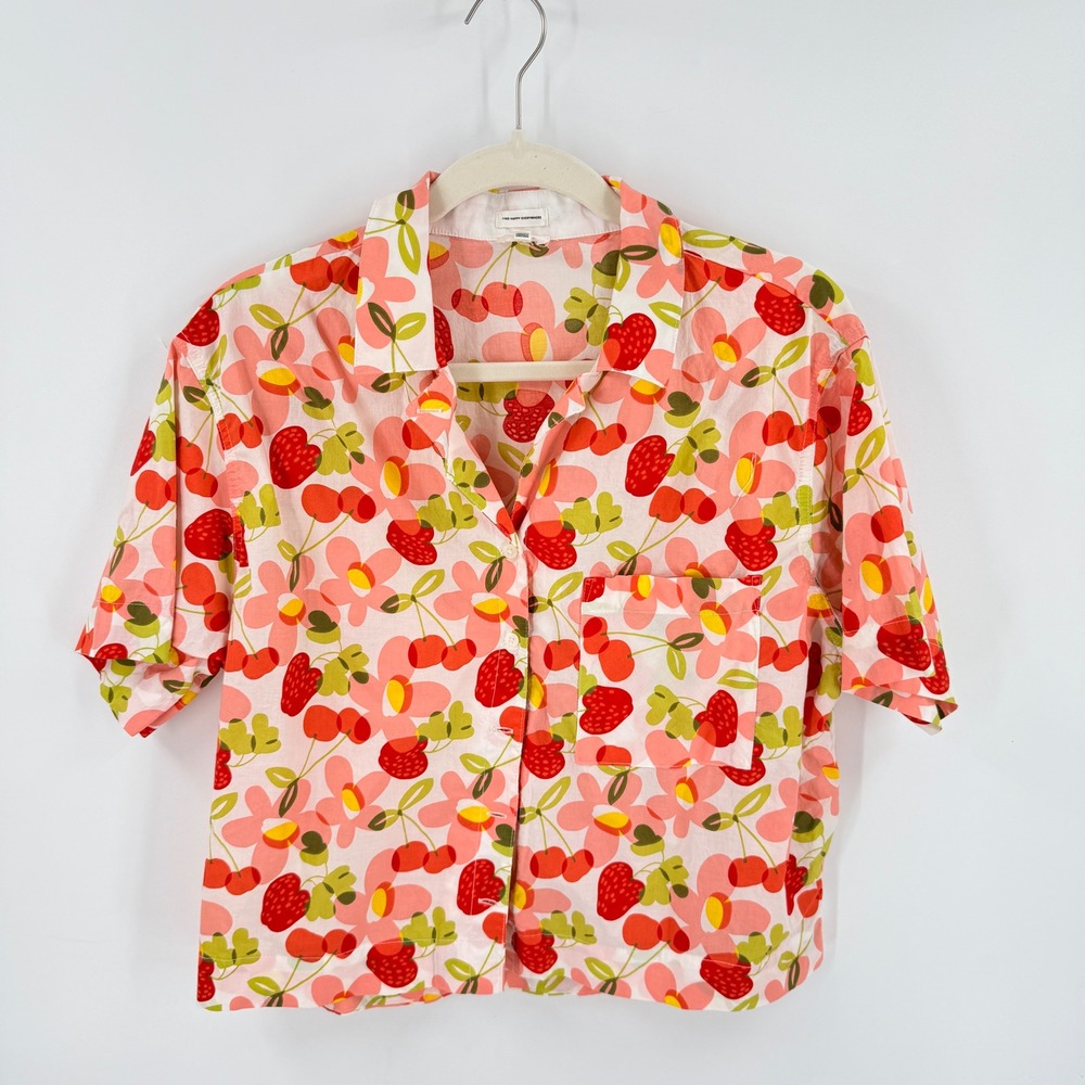 Aerie Fruit Print Short Sleeve Button Down Shirt‎ Pink Small Strawberry Cherry